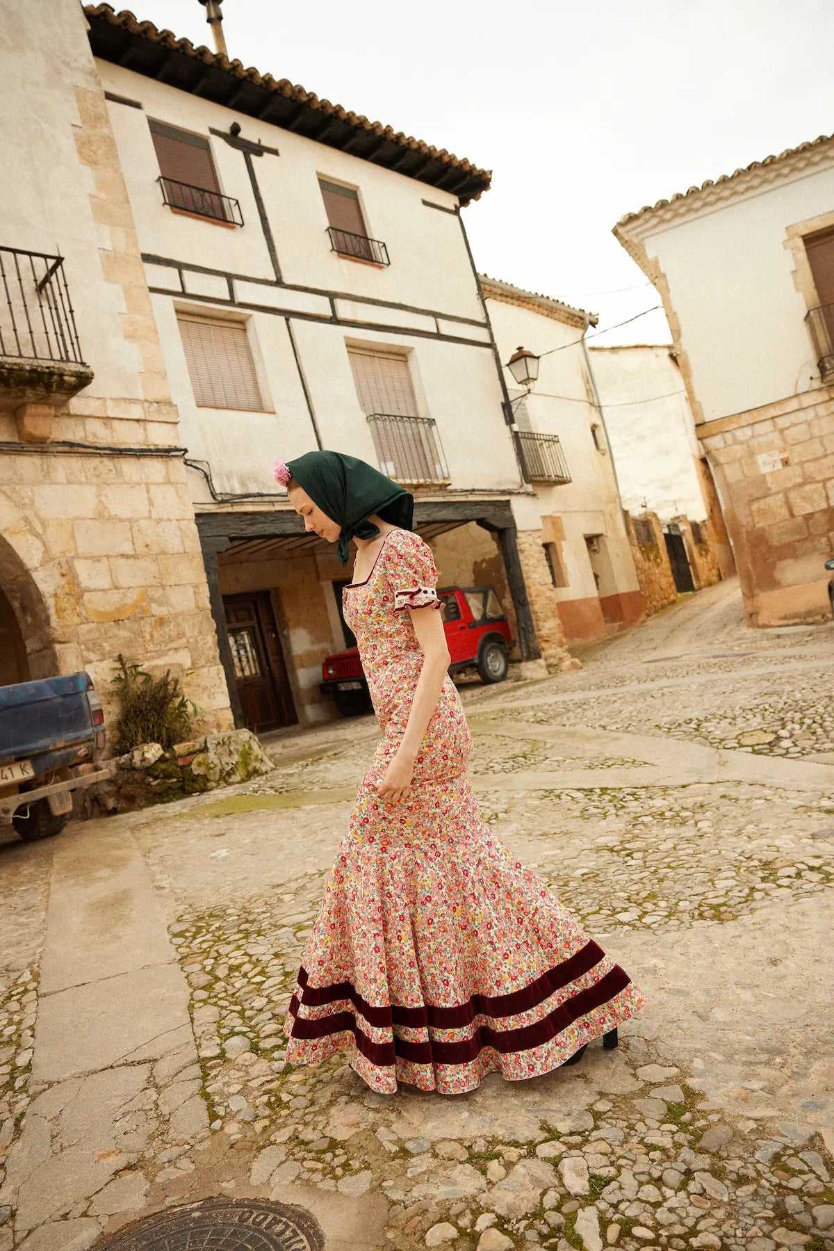 Vestido Manola Miniflor corinto